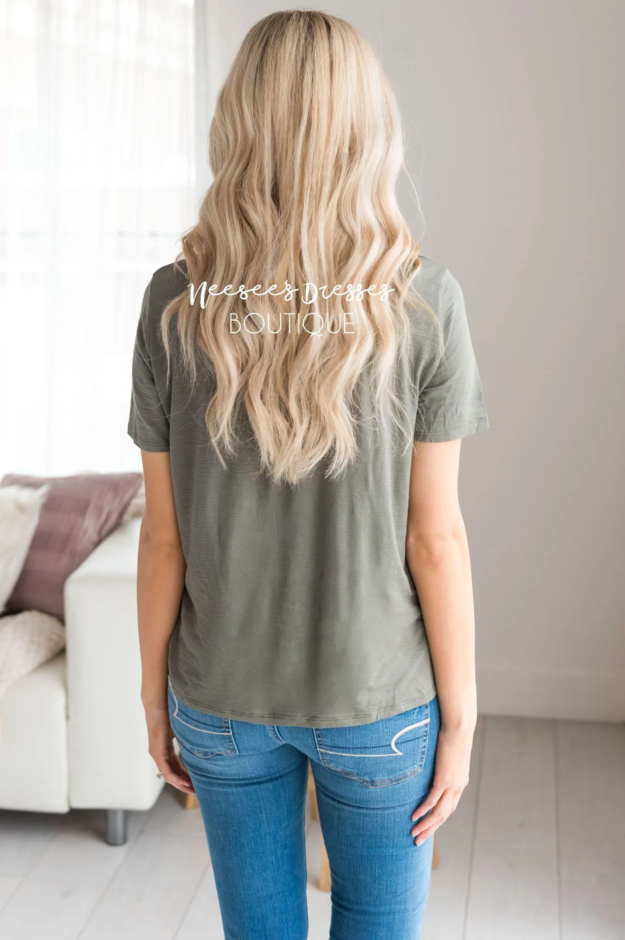 Basic Simple Comfy Tee